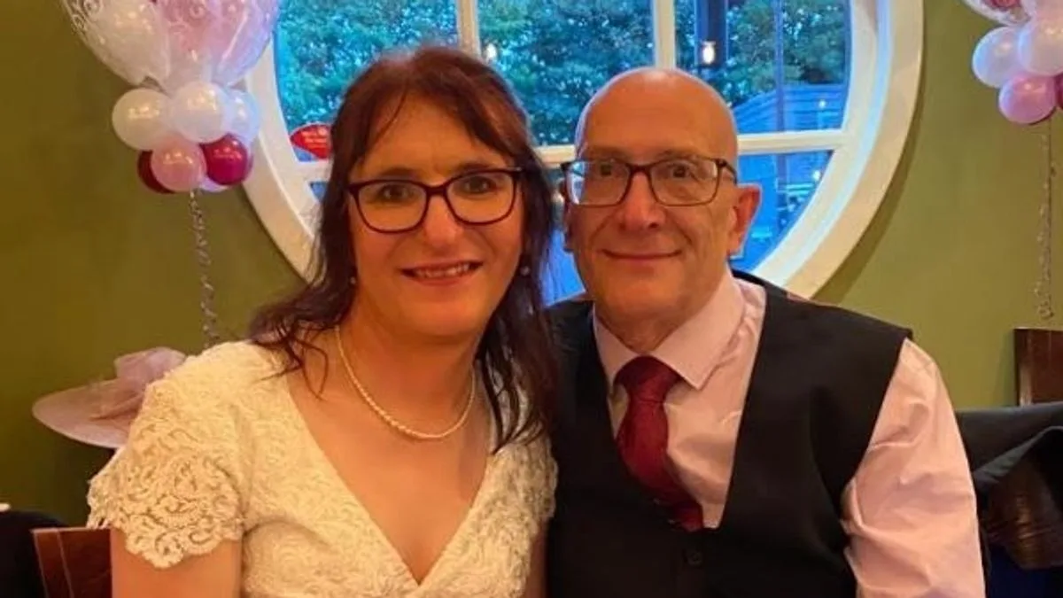 Woman to Run London Marathon as Giant Booklet in Memory of Husband Who Died of Cancer