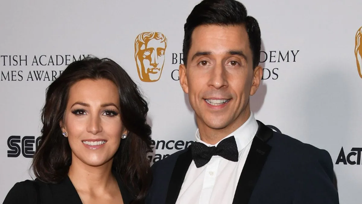 Russell Kane jets to Ibiza for 24-hour rave after school drop-off