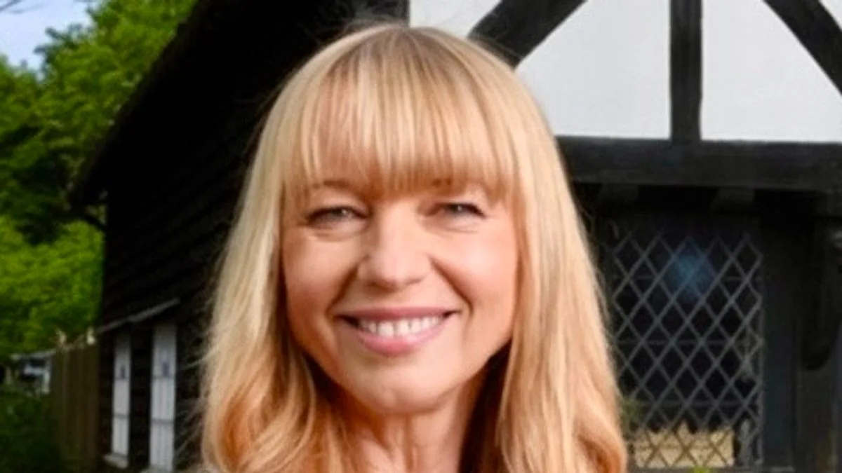 Sara Cox secures expanded BBC show deal after Radio 2 promotion
