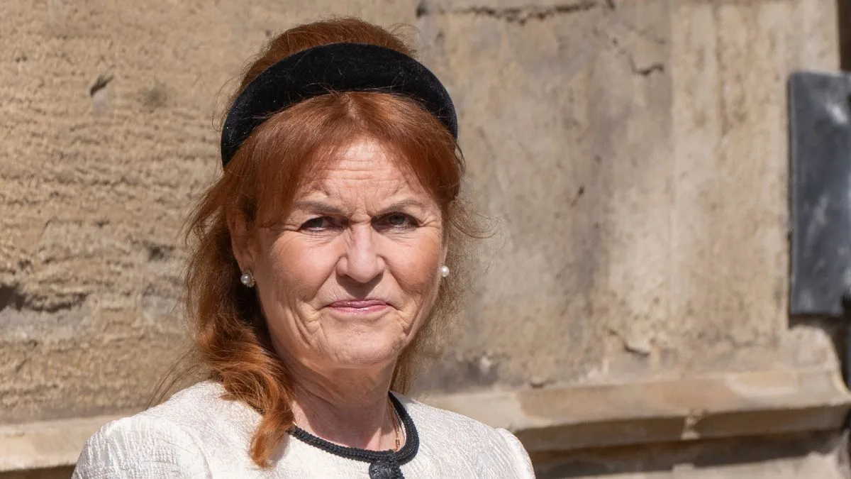 Sarah Ferguson's rise and fall captured in two images, says royal commentator