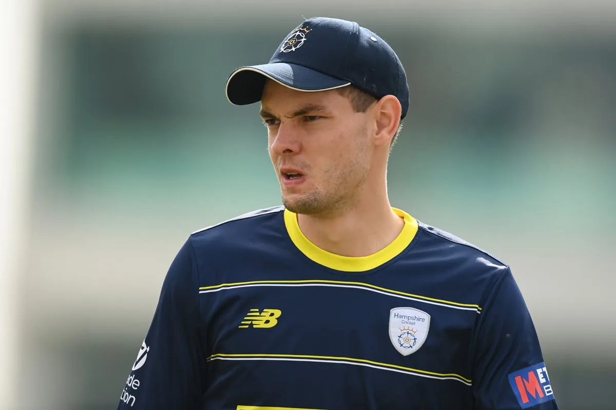 Scott Currie Stars As England Beat Ireland By 48 Runs
