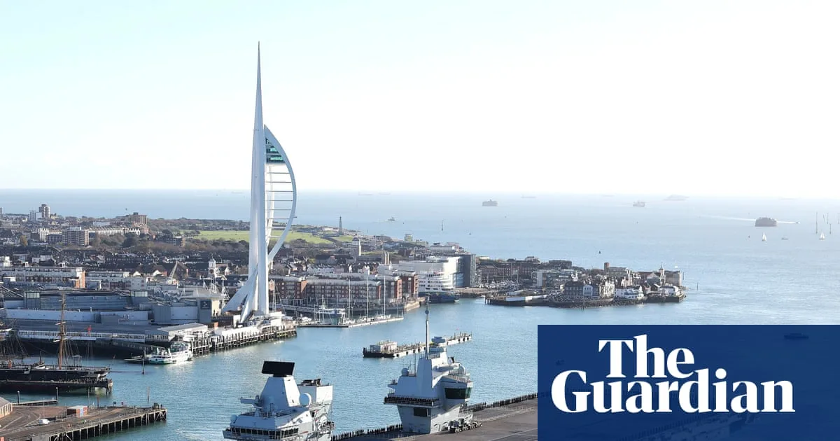 UK Prepares Aircraft Carrier for Potential Middle East Deployment
