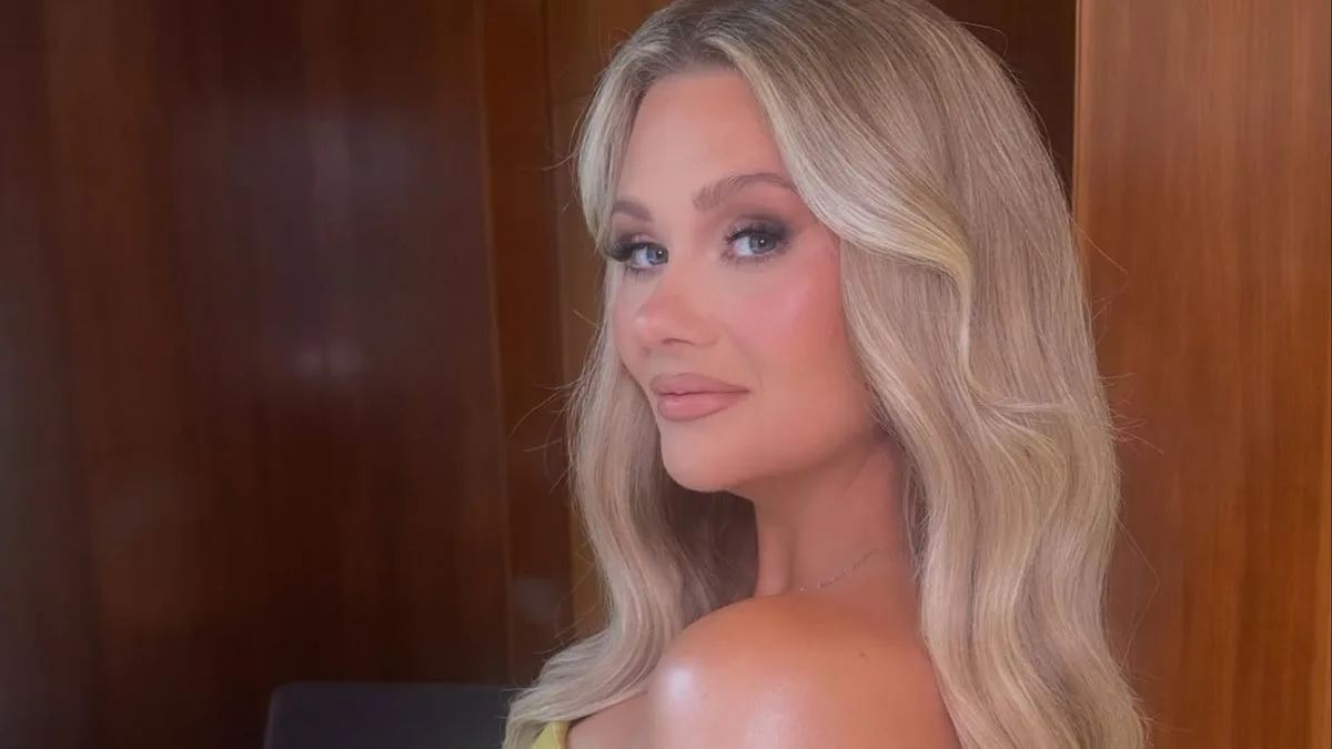 Shaughna Phillips Reveals Unborn Baby's Gender in Emotional Video