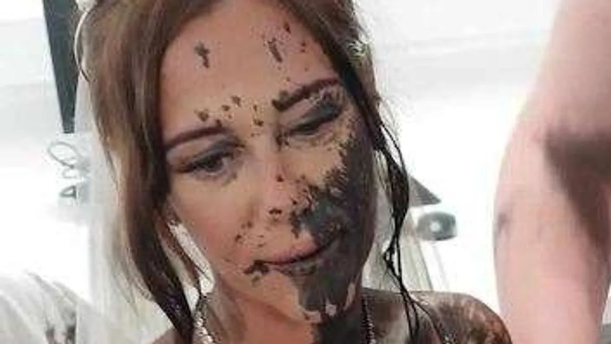 Sister-in-law throws black paint over bride's £1,800 dress on wedding day