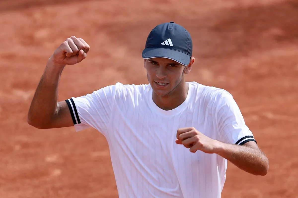 Spanish Teen Jodar Denies Pushing Ball Girl in French Win
