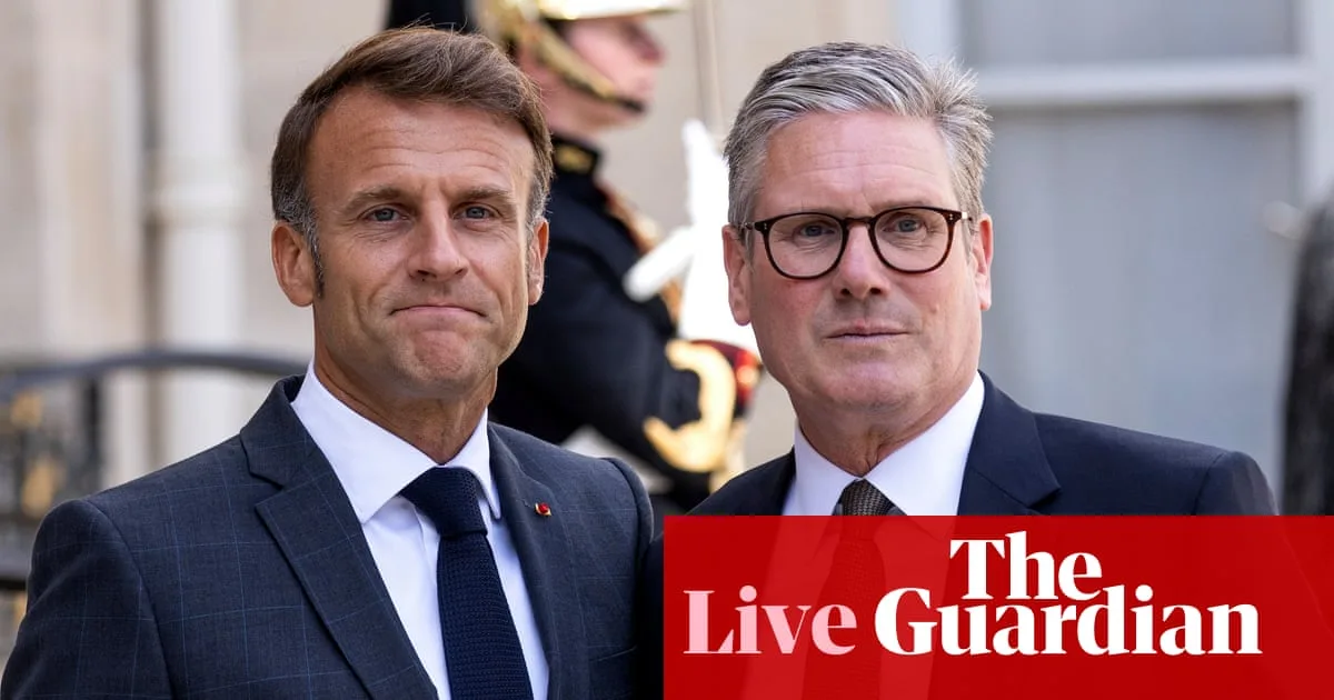 Starmer Signals Potential Smoking Ban in Outdoor Spaces, Promises Better Brexit Deal