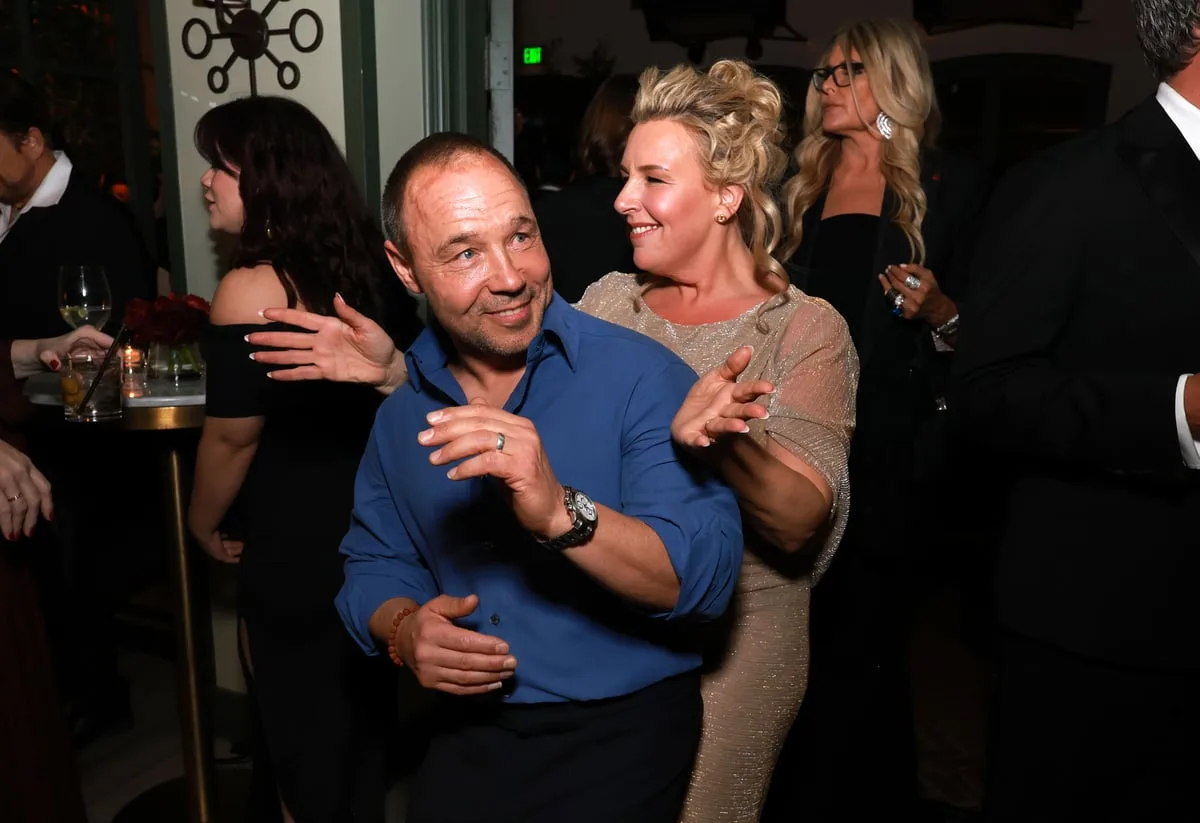 Stephen Graham and Wife Hannah Walters Celebrate Golden Globes Win with Dance