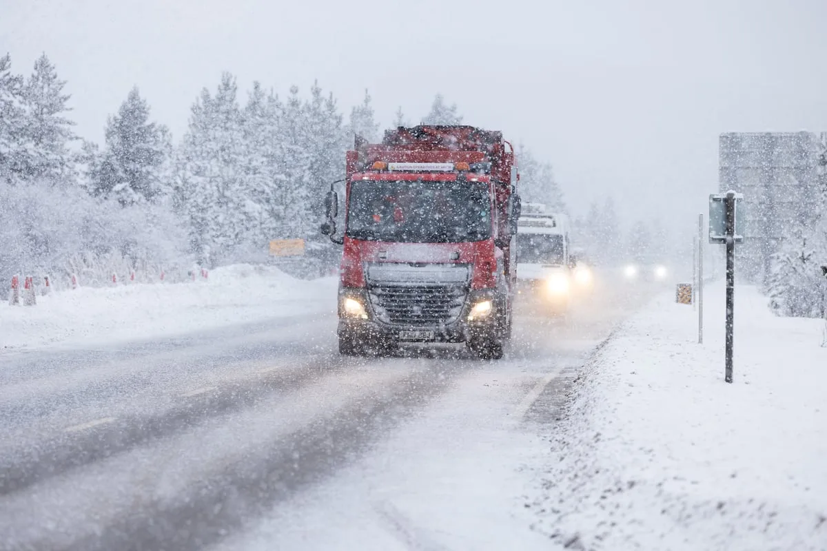 Storm Goretti: Red 'Danger to Life' Warning Issued as 100mph Winds and Heavy Snow Hit UK