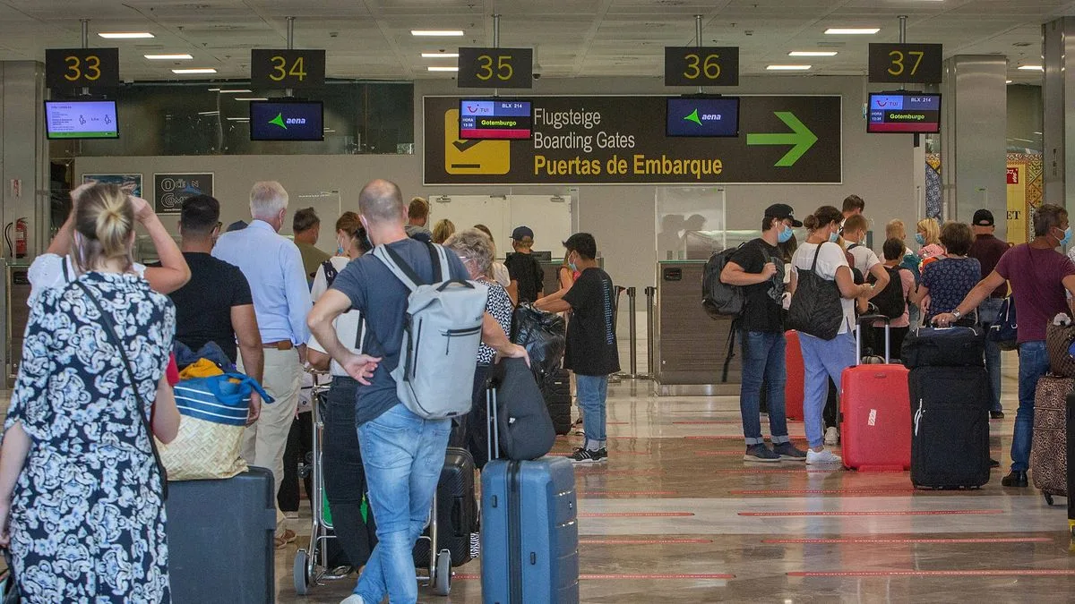 Storm Therese Causes Tenerife Holiday Cancellations and Airport Chaos