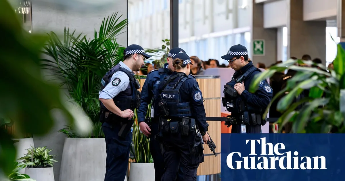 Police Gun Accidentally Fires During Arrest at Sydney Airport