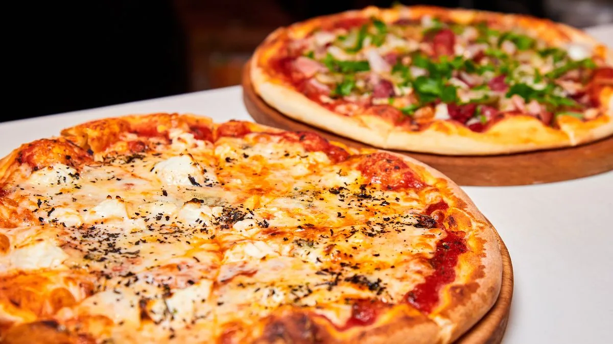 Tesco's Lasagne Pizza Divides Shoppers