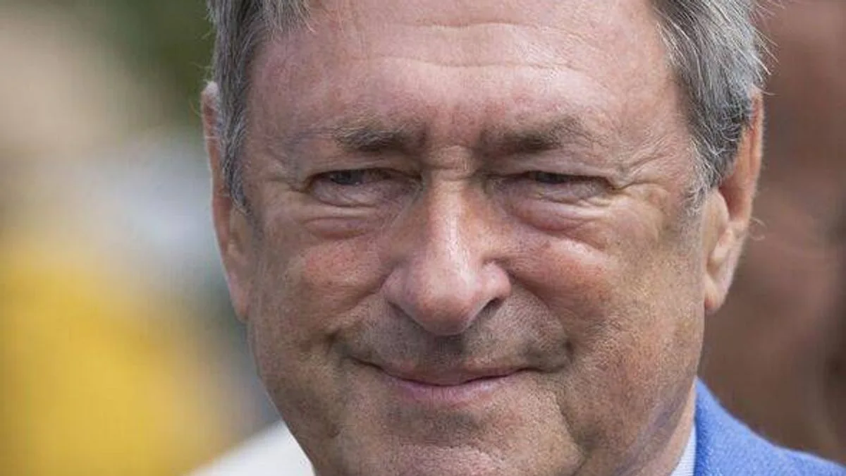 Alan Titchmarsh Left Gobsmacked by Potato Bag Gardening Hack