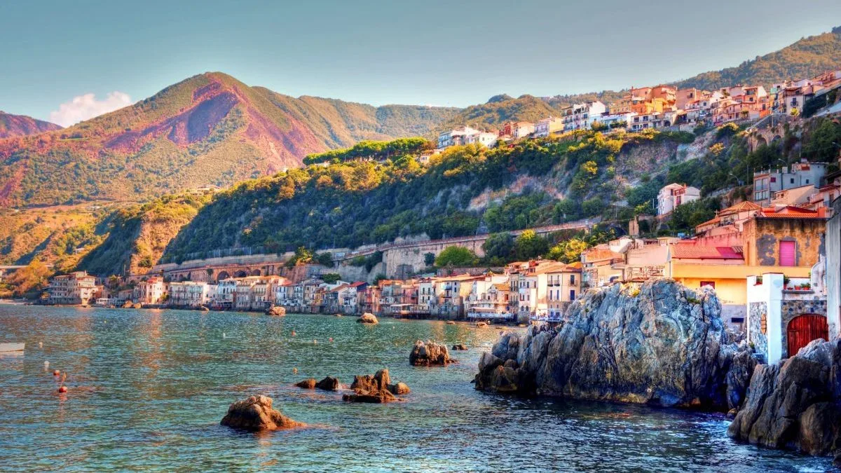 Travel Experts Share Seven Money-Saving Holiday Booking Hacks as Bills Rise