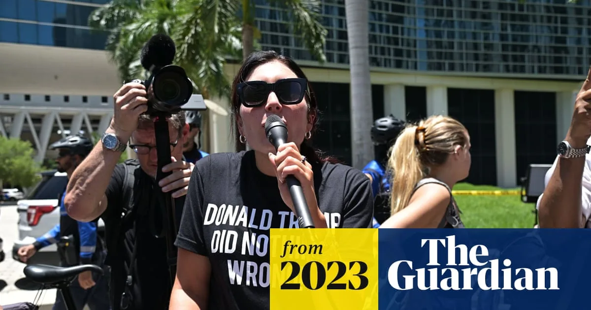 Trump Praises White Nationalist Conspiracy Theorist Laura Loomer as 'Terrific'