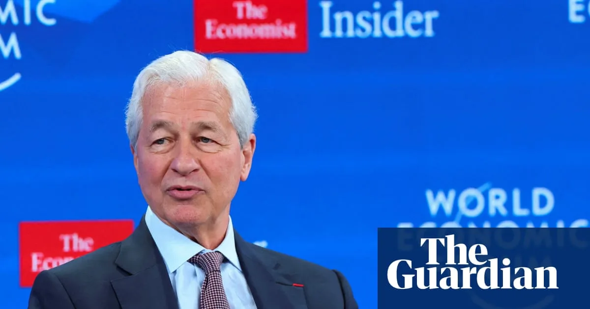 Trump Sues JPMorgan and Jamie Dimon for at Least $5bn Over 'Debanking'