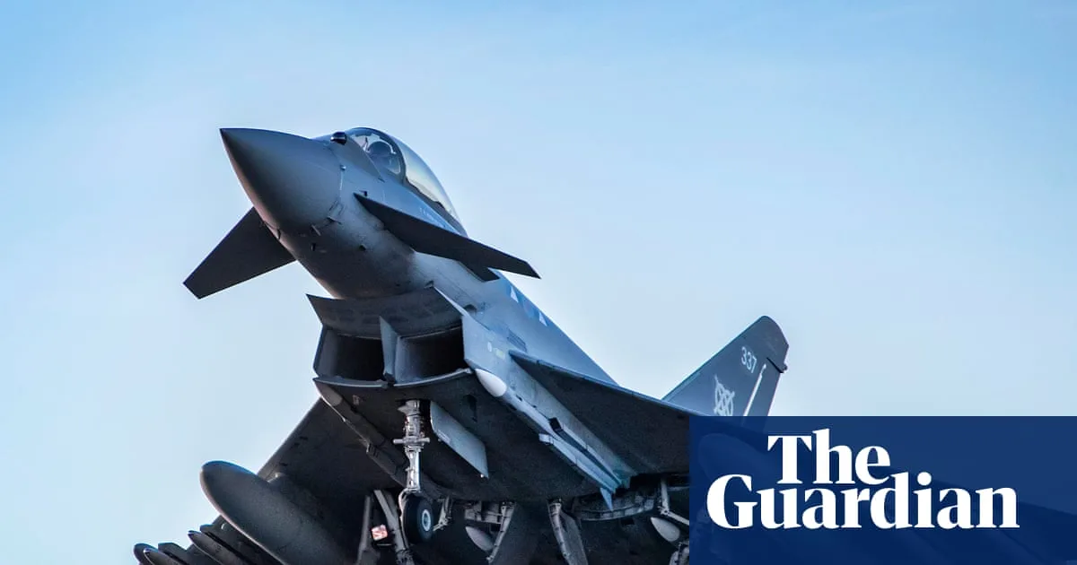 UK should consider resuming talks on EU defence pact, Starmer says