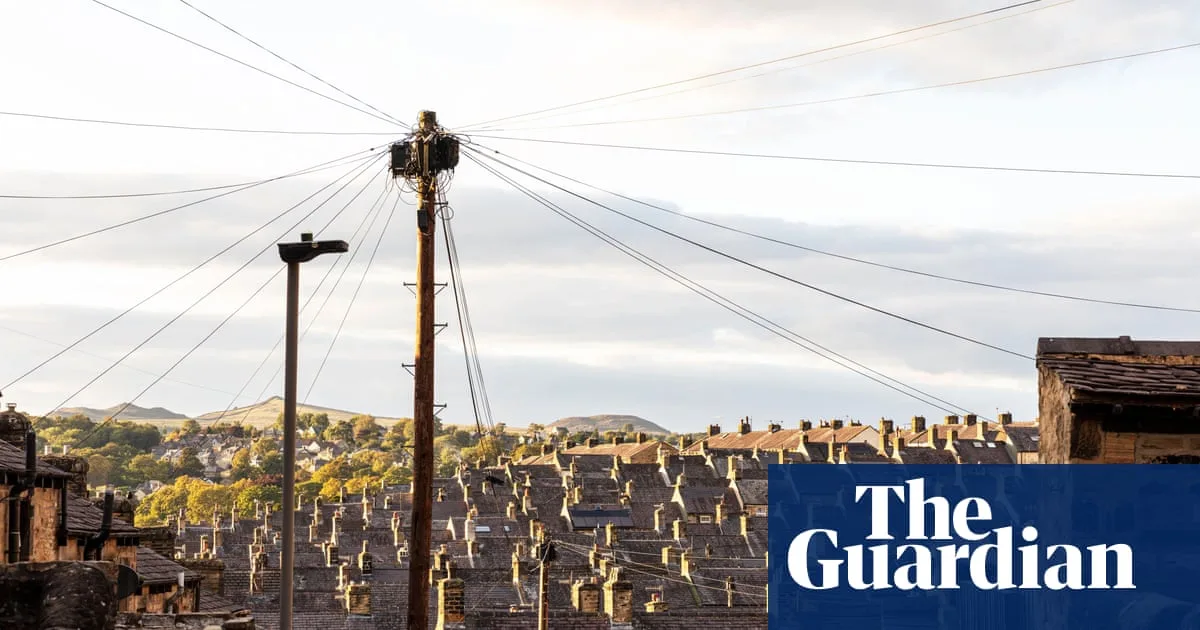 UK House Prices Rise in February as Chancellor Avoids ‘Negative Speculation’