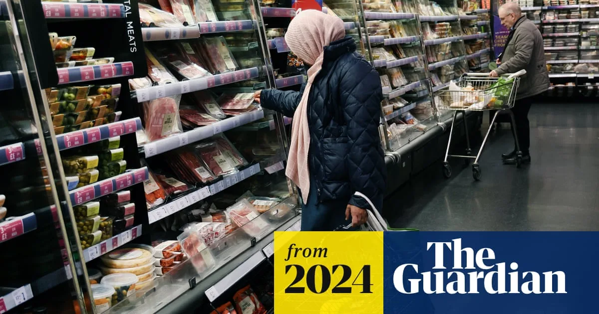 UK Inflation Falls Below 2% for First Time Since 2021, Boosting Reeves Ahead of Budget