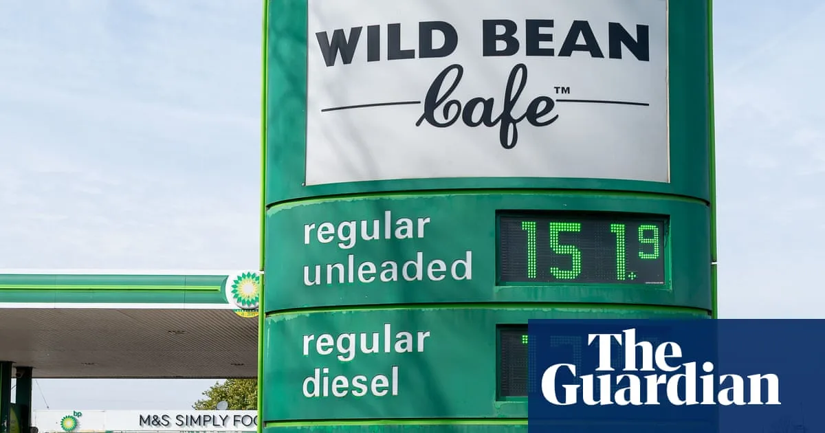 UK Inflation Holds at 3% as Middle East Conflict Threatens Price Surge