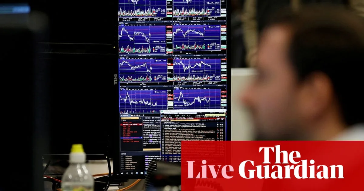 UK Mortgage Rates Rise as FTSE 100 Faces Volatility