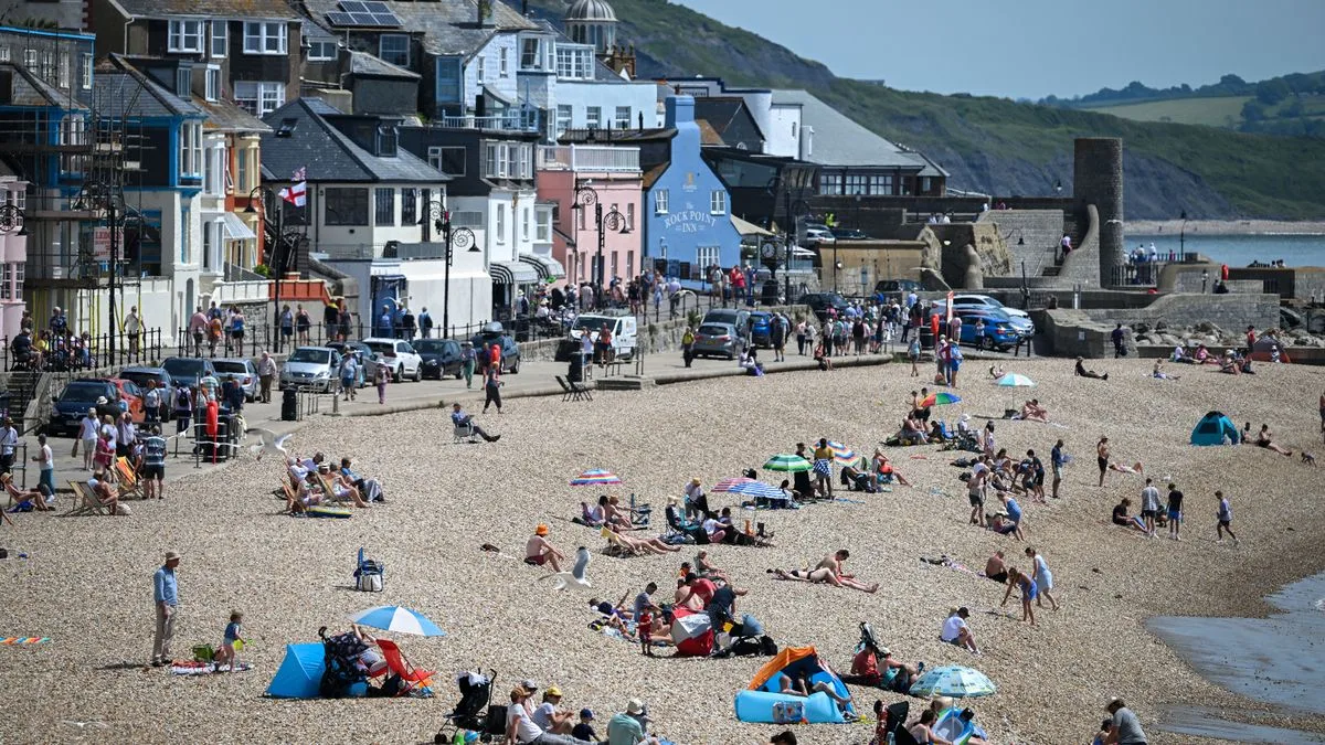 Met Office Forecasts 24C Heat Surge Across 27 UK Counties