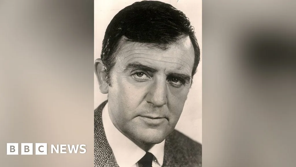 Welsh Actor Glyn Houston Dies at 93 After Six-Decade Career