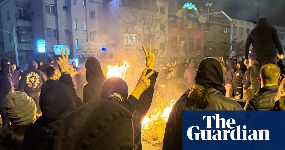 US and UK Withdraw Personnel from Qatar Base Amid Iran Tensions