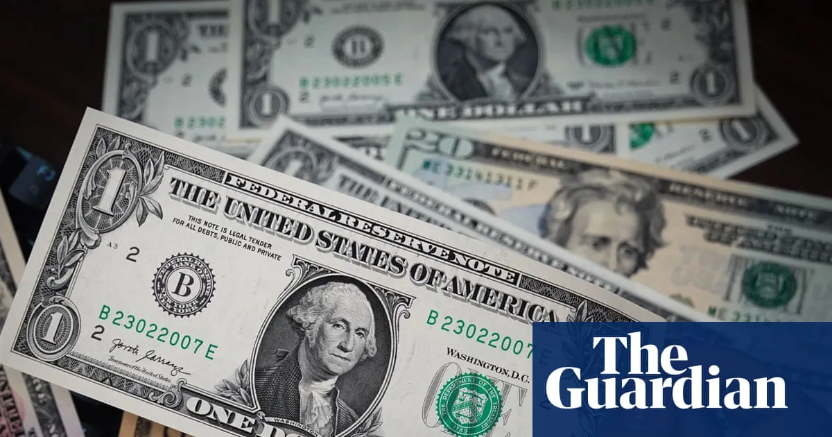 US Dollar Faces Worst Week Since August on Trade Fears