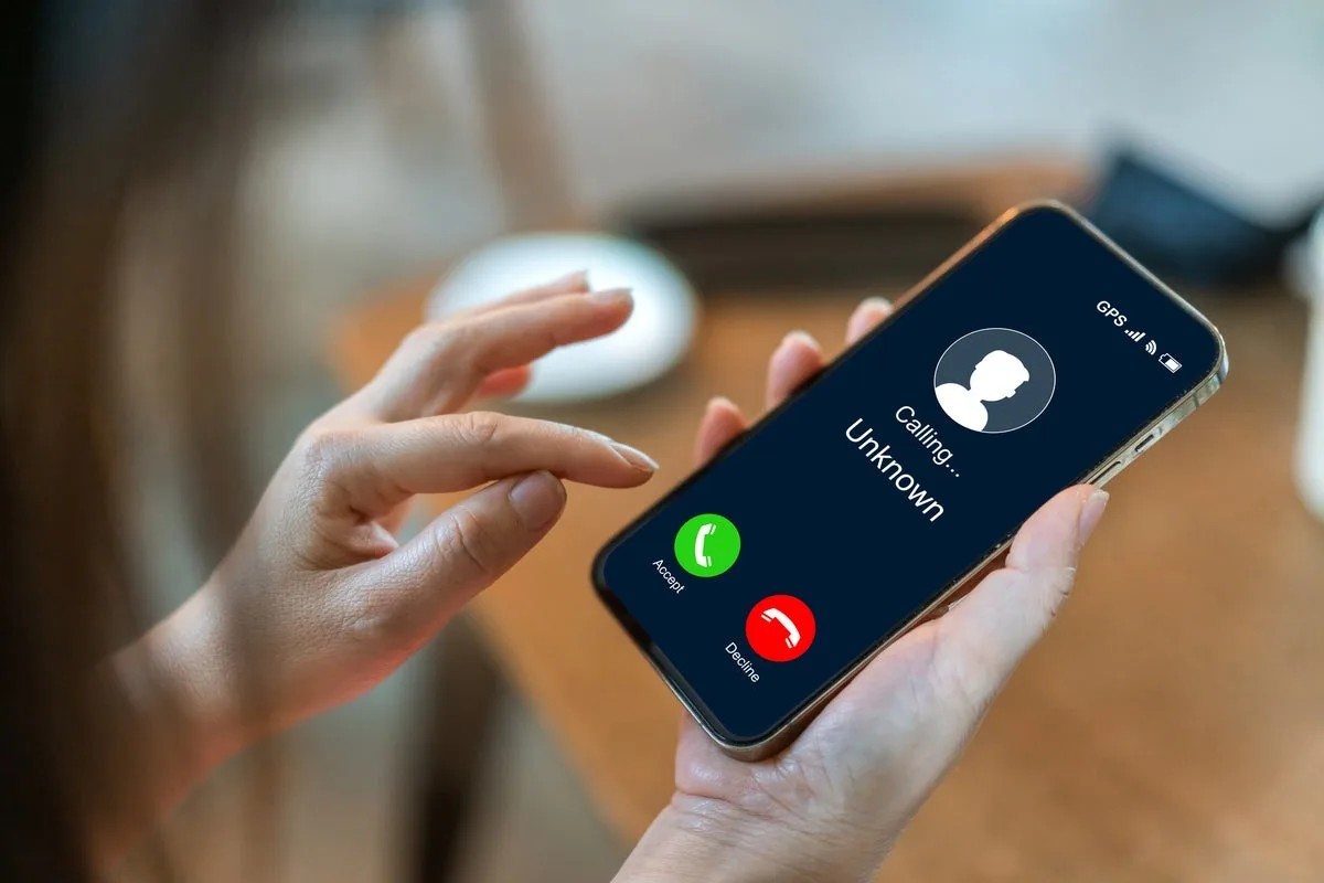 Michigan Woman Loses $9,500 in Fake Police Warrant Scam