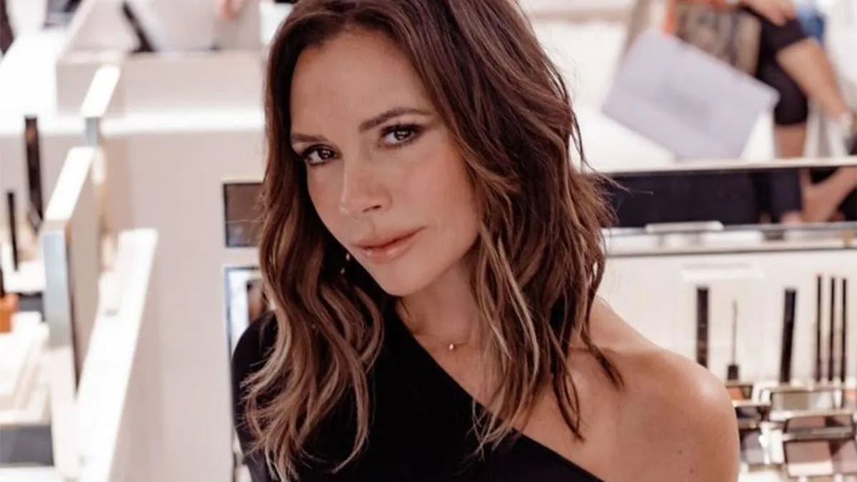 Victoria Beckham stuns in mini skirt and red heels in 2021 highlights reel