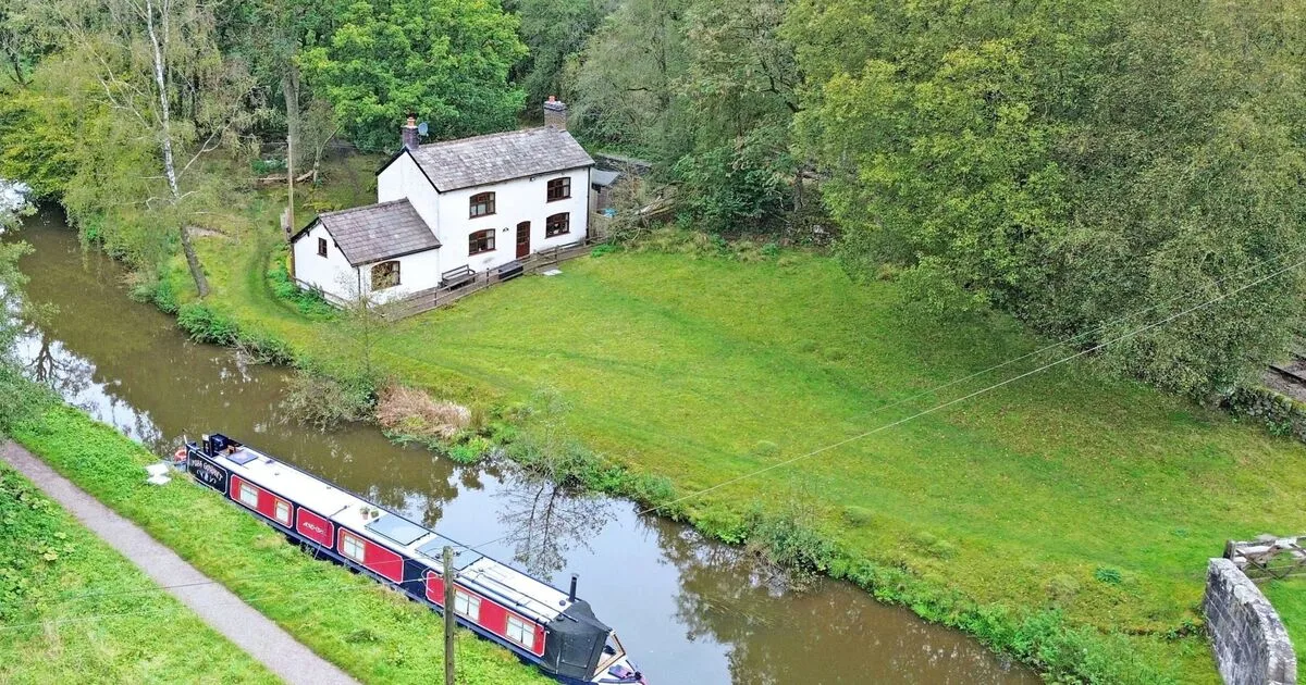 Victorian Cottage With Railway Garden Listed For £450,000