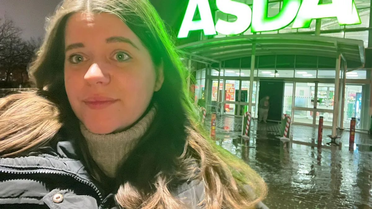 1am Asda Christmas Shop Hailed as Stress-Free Alternative