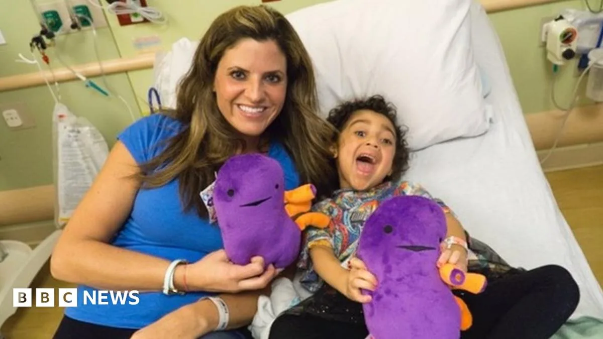 Teacher donates kidney to pupil in her class