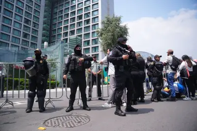 100 Riot Police Guard England Hotel After Hostile Reception in Mexico
