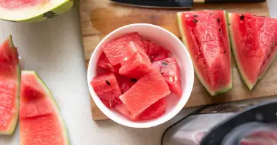 2 Pro Watermelon Cutting Methods to Eliminate Fruit Waste