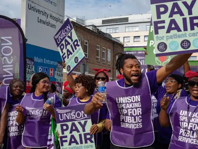 200,000 School and Council Workers to Vote on Strike Action Over Pay