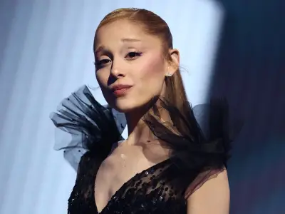 4 Chic Clear Bags for Ariana Grande's London O2 Show with Strict Bag Policy