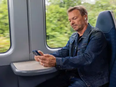 7 in 10 Music Fans Listen to Same Songs on Repeat, Survey Finds