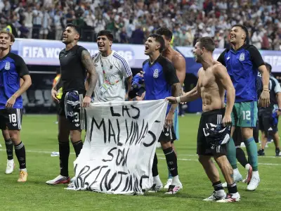 Argentina players breach FIFA rules with Falklands banner after England win
