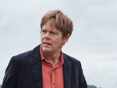 Beyond Paradise's Kris Marshall Married to TV Star Wife Hannah Dodkin