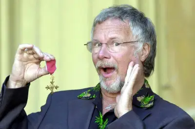 Bill Oddie, Goodies star and conservationist, dies at 85