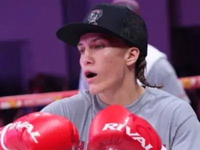 Boxer Hannah Rapp Dies After Car Reverses Into Her While Cycling in Texas