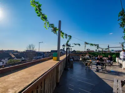 Cardiff's Most Underrated Rooftop Terrace: Rhostio on Crwys Road