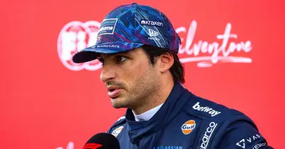 Carlos Sainz disagrees with Lewis Hamilton over Silverstone engine impact
