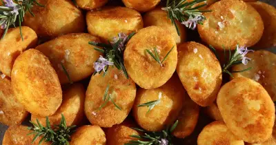 Chef's Microwave Trick Makes Fluffy Roast Potatoes in 40 Minutes