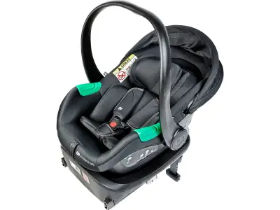 Child car seat fails crash test, Which? issues 'don't buy' warning for 2026