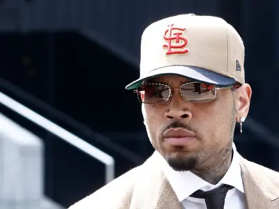 Chris Brown pleads guilty to affray over London nightclub incident
