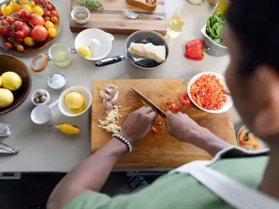 Doctor-Approved Mediterranean Diet May Help Fend Off Dementia