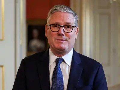 England fans 'work out' why Starmer extended pub hours for Mexico match