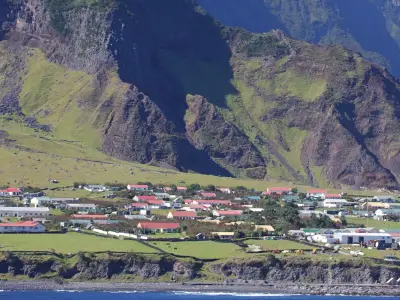 Foreign Office Warns UK Tourists: Three Remote Islands Have No ATMs